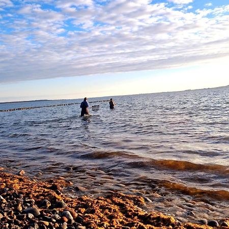 App 7O Kleinertag Am Meer Dranske Bagian luar foto