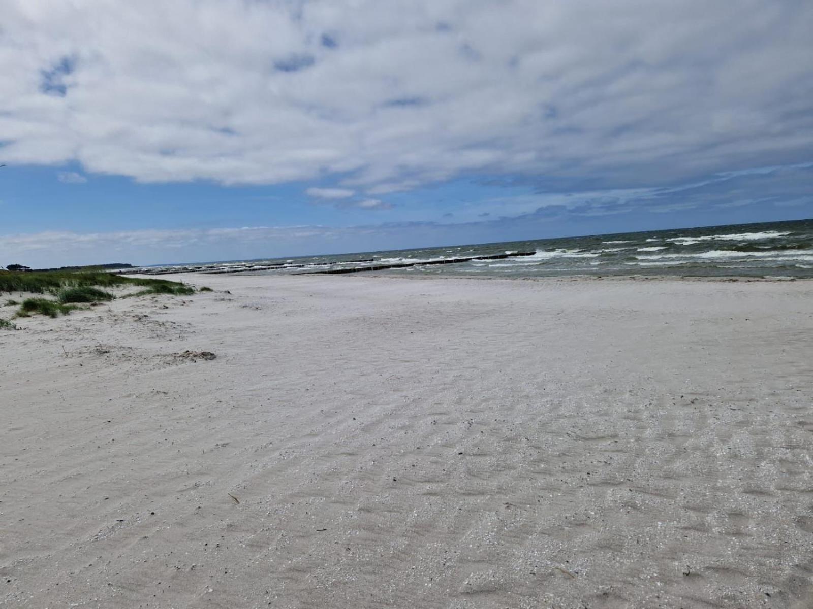 App 7O Kleinertag Am Meer Dranske Bagian luar foto