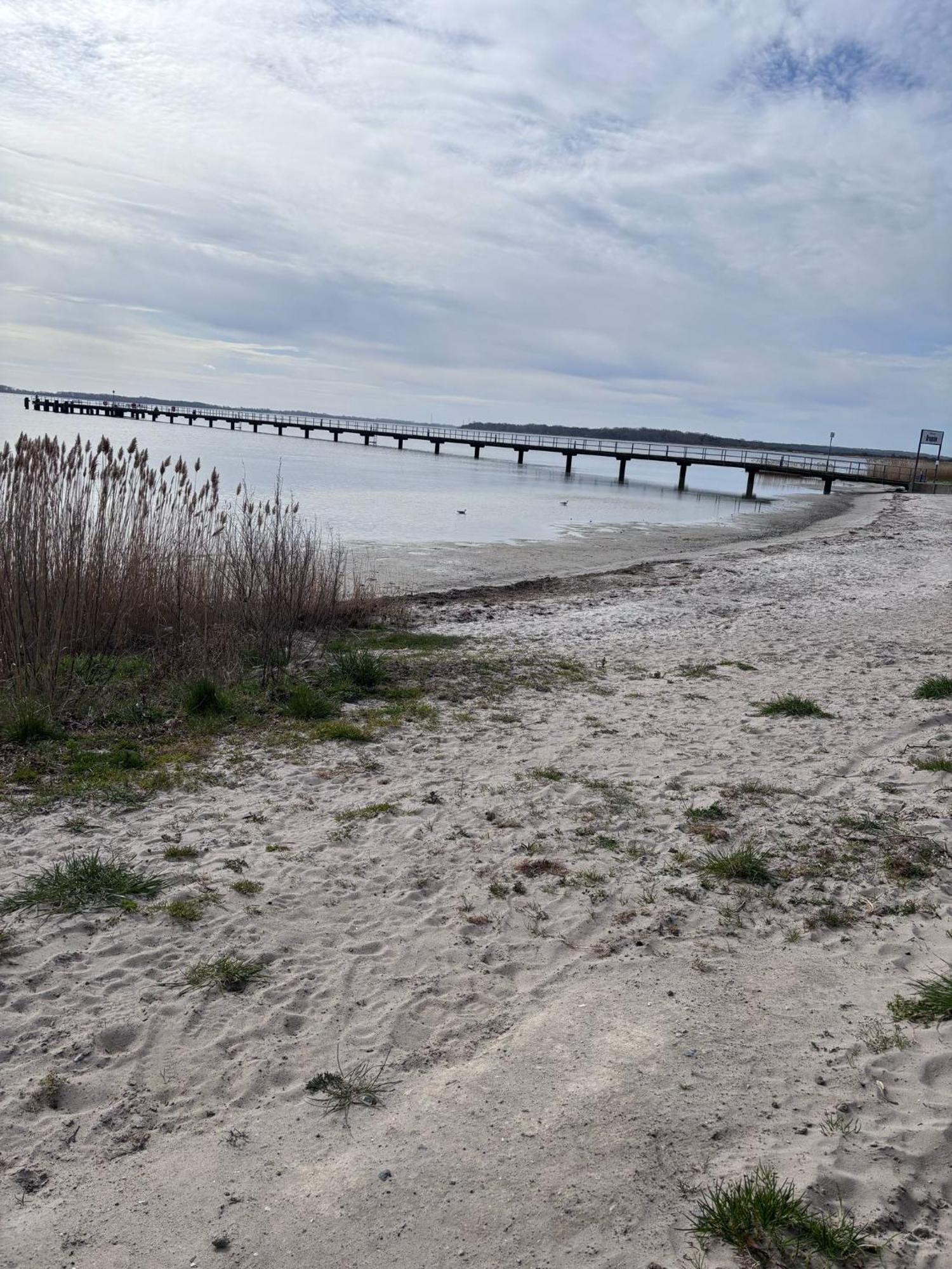 App 7O Kleinertag Am Meer Dranske Bagian luar foto